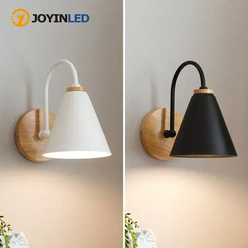 Applique murale nordique pour chambre à coucher, éclairage de chevet et salon – luminaire en bois d'intérieur au style rétro.