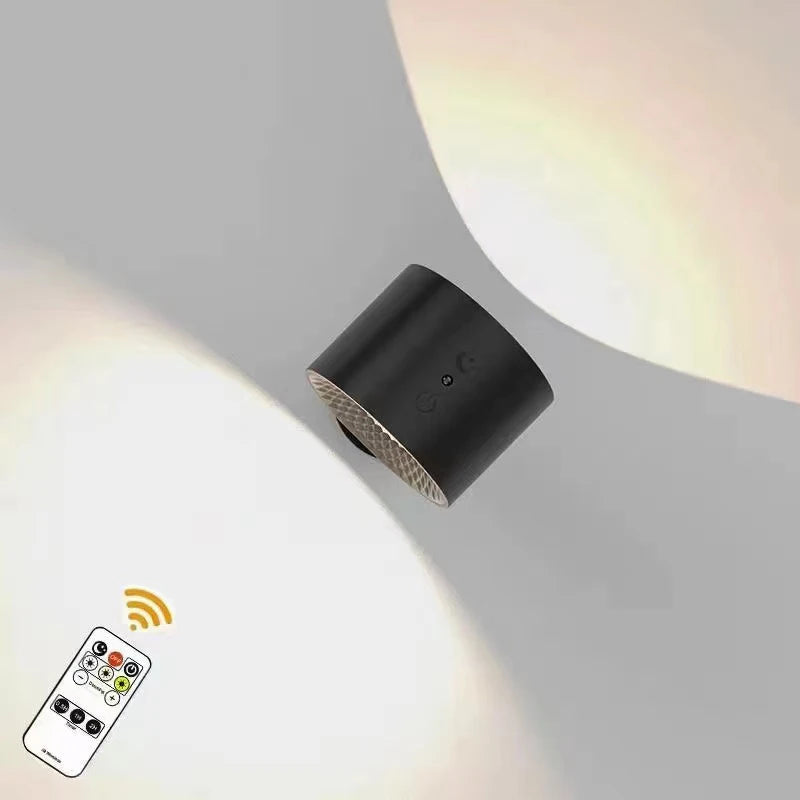 Applique murale LED à double tête avec contrôle tactile et télécommande, rotation à 360° – rechargeable par USB, sans fil et portable, idéale comme veilleuse ou lampe de lecture pour chambre.